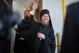 В монастыре